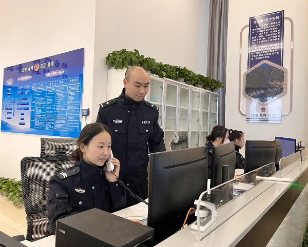 20240319 福安110接警员温情劝解 成功挽救欲轻生女子1.jpeg