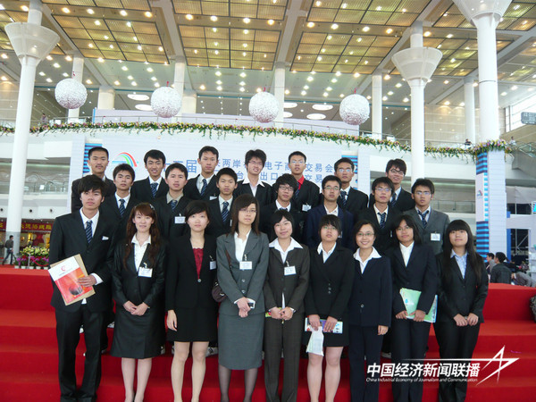 20240513  张锦川：心怀热爱 追光前行1.jpeg?x-oss-process=style/water