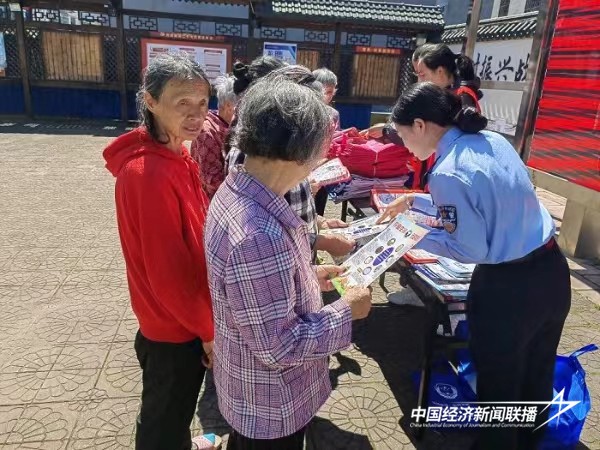 20240604 岭下派出所联合多部门开展“五防”宣传活动2.jpg?x-oss-process=style/water