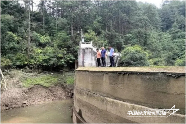 20240606  熙岭派出所深入辖区开展防汛排查1.jpg?x-oss-process=style/water