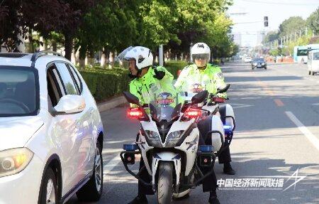 交警高考3_proc.jpg?x-oss-process=style/water