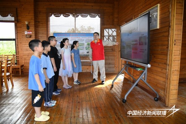 20240902 云霄供电:大手拉小手 共筑绿色家园2.jpg?x-oss-process=style/water