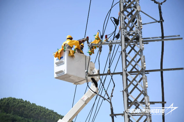 20240903  云霄供电带电消缺1.jpg?x-oss-process=style/water