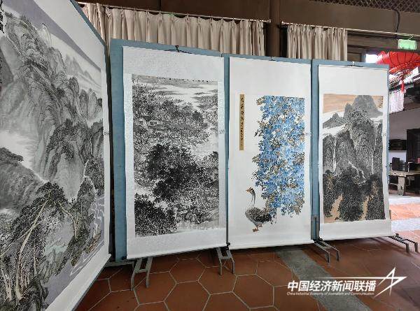 20240906  龙海区举办庆祝第40个教师节师生书画摄影展3.jpg?x-oss-process=style/water