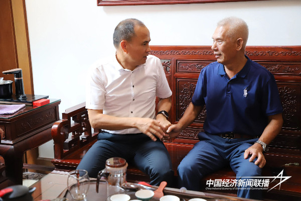 20240911  漳浦县委书记开展教师节走访慰问活动1.jpg?x-oss-process=style/water