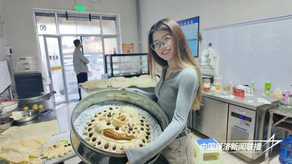 20240918  闽宁协作话彭阳中秋节：品月饼赏明月共话团圆1.jpg?x-oss-process=style/water