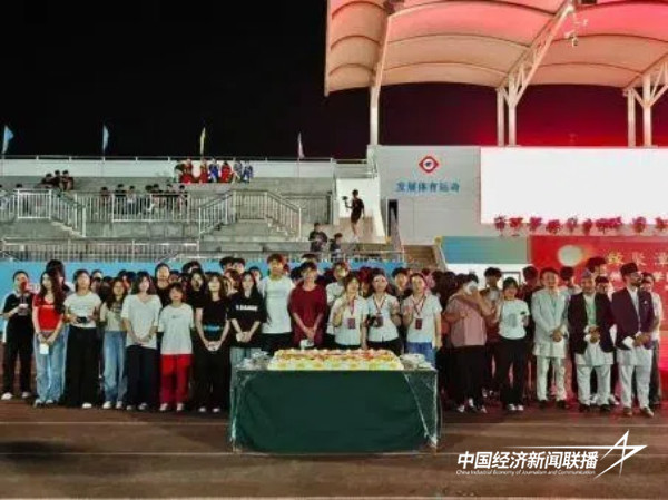 20240920  漳州科技职业学院师生齐聚共度中秋3.jpg?x-oss-process=style/water