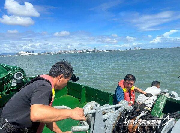 20241008 厦门市海洋与渔业综合执法支队:开展错时执法显成效 一举查扣涉渔违法船舶4.jpg?x-oss-process=style/water