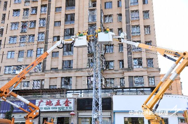 20241023  云霄供电：带负荷更换线路开关 客户用电“零影响”1.jpg?x-oss-process=style/water