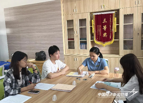 20241024  漳州科技职业学院荣获第十一届海峡两岸暨港澳大学生职业技能（能力）大赛英语口语竞赛一等奖3 (1).jpg?x-oss-process=style/water