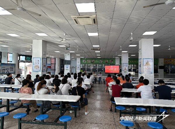 20241029 龙海中小学校积极开展食堂食品安全专项整治活动取得成效5.jpg?x-oss-process=style/water