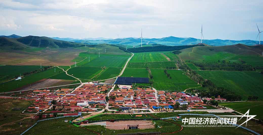 日新月异的大石砬村 陈玉新 摄.jpg?x-oss-process=style/water 日新月异的大石砬村 陈玉新 摄.jpg?x-oss-process=style/water