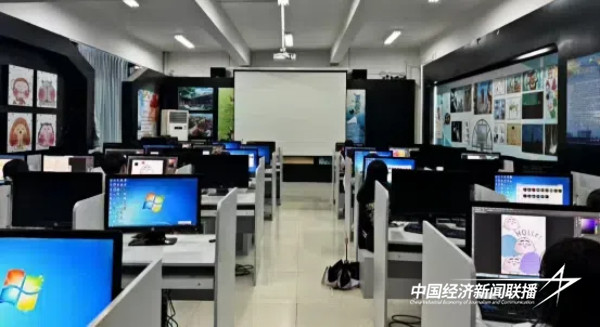 20241106  以典为基 以线为引 以面为域——探索美育新路径1.jpg?x-oss-process=style/water