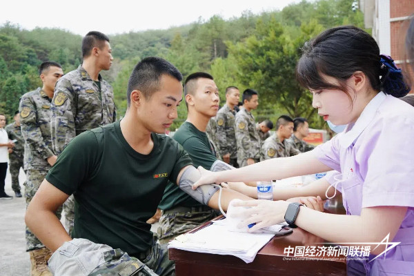 20241121  永定区退役军人事务局联合多单位开展“青春相约 邂逅军营”军地青年联谊活动2.jpg?x-oss-process=style/water