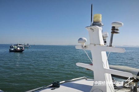 执法艇现场保障_副本.jpg?x-oss-process=style/water