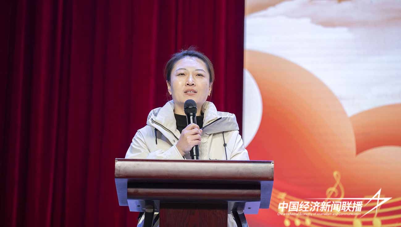 郑校长宣读比赛结果.jpg?x-oss-process=style/water 郑校长宣读比赛结果.jpg?x-oss-process=style/water